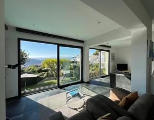 Wonderful holiday home Nice pool aircon