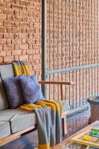 SaffronStays Zen, Igatpuri - lake-view villa with indoor and outdoor games