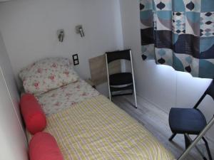 Modern 6-person chalet in the Frisian countryside, 3 bedrooms and WiFi