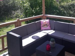 Modern 6-person chalet in the Frisian countryside, 3 bedrooms and WiFi