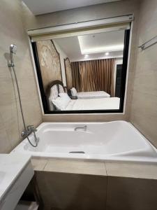 FLC Sea Tower Ocean View Quy Nhơn-Căn Hộ Du Lịch View Biển 5 Sao-TT TP Quy Nhơn