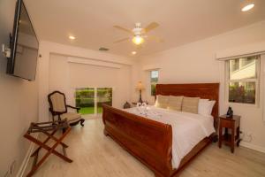 Del Mar 4M - 3 bdr 2 bath Condo