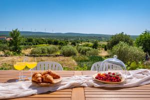 Villa Matea - heated pool, peace, view