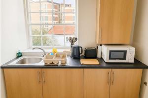 Stylish 1-Bed Flat in Trendy Montpelier, Bristol