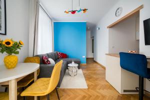 Rezydencja Walecznych Deluxe Saska Kępa by BookingHost