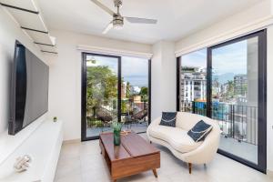 Roma Encore Modern Condo Versalles 308