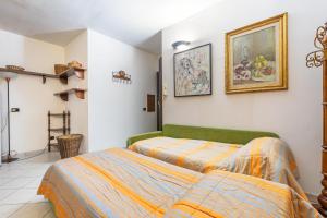 Studio Apartment De Blasi by BarbarHouse