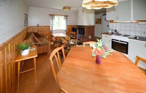 2 Bedroom Awesome Home In Ekshärad