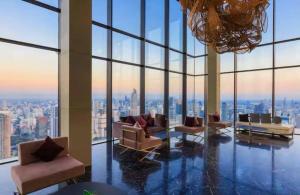 Circle Living Skyline Residence