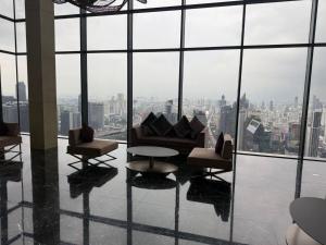 Circle Living Skyline Residence