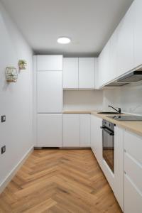 My Place Premium 1BR for 4, Wi-Fi & Parking