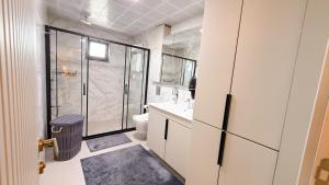 Letstay Corner Suites