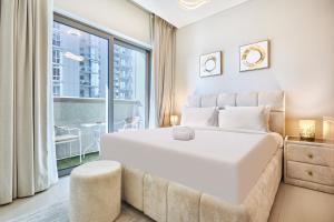 STAY BY LATINEM Luxury 1BR Holiday Home CV B 1506 near Downtown