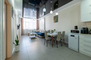 NEW APARTMENT WITH 2 BATHROOMS AND 2 BEDROOMs