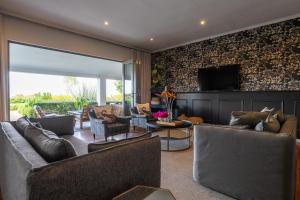 Fransmanskraal Accommodation - Luxury Stellenbosch Farm Villa