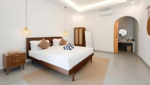 Private Pool Seminyak Central 2BR Villa