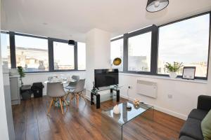 Modern 1BED Flat in Central Liverpool - City Views