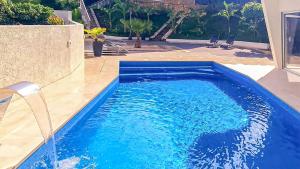 Villa Eduarda pool&whirpool by Villas Guide