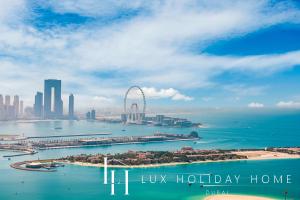 LUX Iconic Views at The Palm Tower Suite 6
