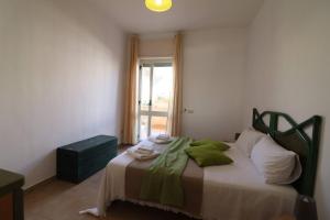 Casa Rossella Spacious apartment with terrace, near the sea