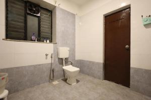 Rostel by Elephant House