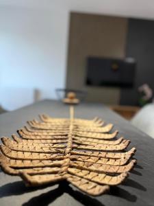 MoHost Magic - Feel the Spark