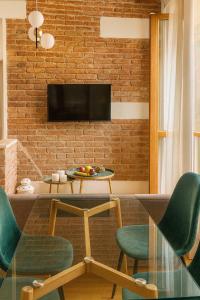 Florence Contemporary Escape