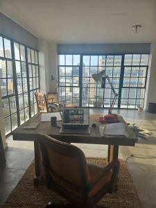 Mountain Views near great restaurants