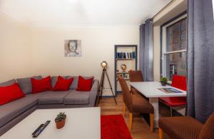 Charming and Cosy Old Town Apartment