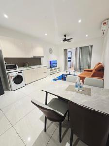 Quill Residence Queen House