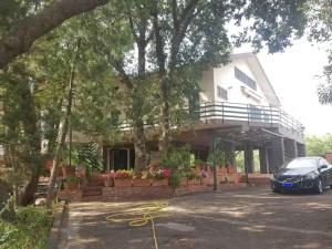 Cozy Apartment in Lavinaio, 100 m², Garden View