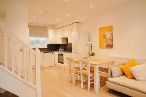 BEAUTIFUL 2 BEDROOMS FLAT close to KING CROSS