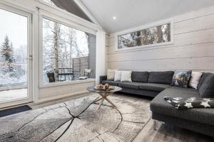 Villa Lucky Live by Hilla Villas