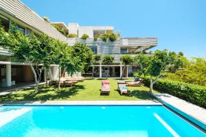 Opulent Spacious Fresnaye Sea View Leonotis Villa