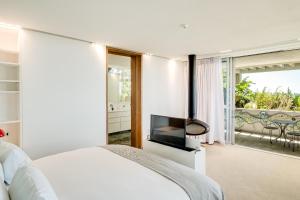 Opulent Spacious Fresnaye Sea View Leonotis Villa