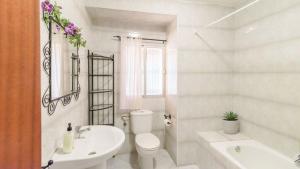 Casa de Paquita Montefrio by Ruralidays