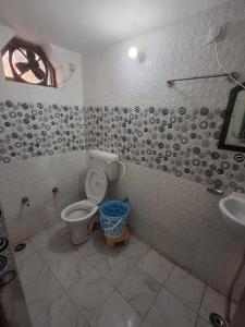 Treat Hotel And Restaurant