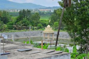 Roy Service Apartment