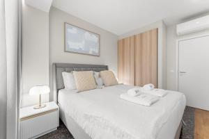 GuestReady - Marble Root