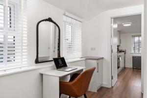 Light And Bright Apartment In The Middle Of Andover