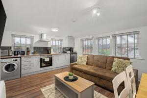 Light And Bright Apartment In The Middle Of Andover