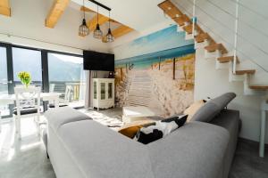 Sunny Apartment with Parking & Balcony with Mountain View by Noclegi Renters