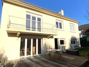Maison à 320m de la plage de la Grève Blanche avec jardin à TREGASTEL - Réf 180