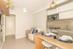 Copacabana - 2 quadras da praia