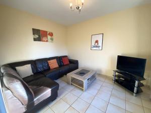 Maison bretonne rénovée à 300m de la plage avec jardin clos, WIFI, et équipements pour bébé - FR-1-368-64