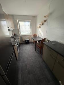 Monteurwohnung bei Köln, WLAN, Parkplatz, Küche, Handtücher