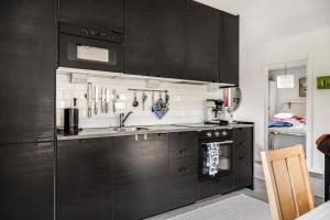 Newly Built Architect-Designed House By The Sea