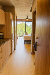 Penthouse with private Pool, Balcony & padel