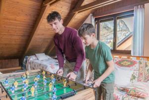 Casa Pilar Escarrilla - Games Room - Ski - Views - Parking - Wifi