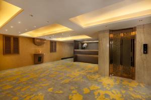 asar Capoors Hotel Hazratganj by Orion Hotels